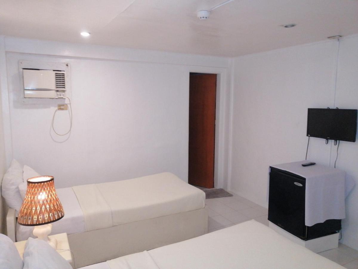 Seabird International Resort Balabag  Екстер'єр фото
