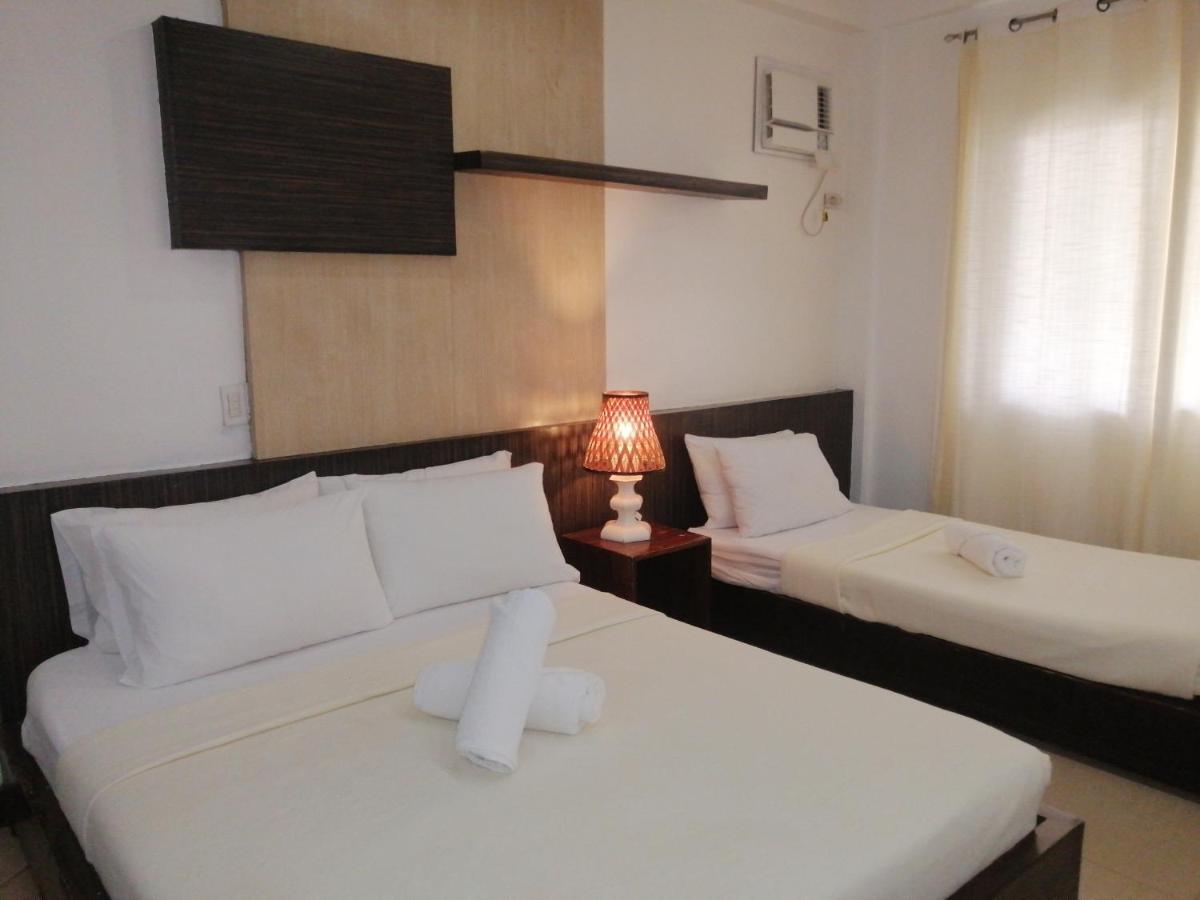 Seabird International Resort Balabag  Екстер'єр фото