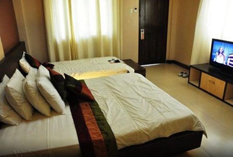 Seabird International Resort Balabag  Екстер'єр фото