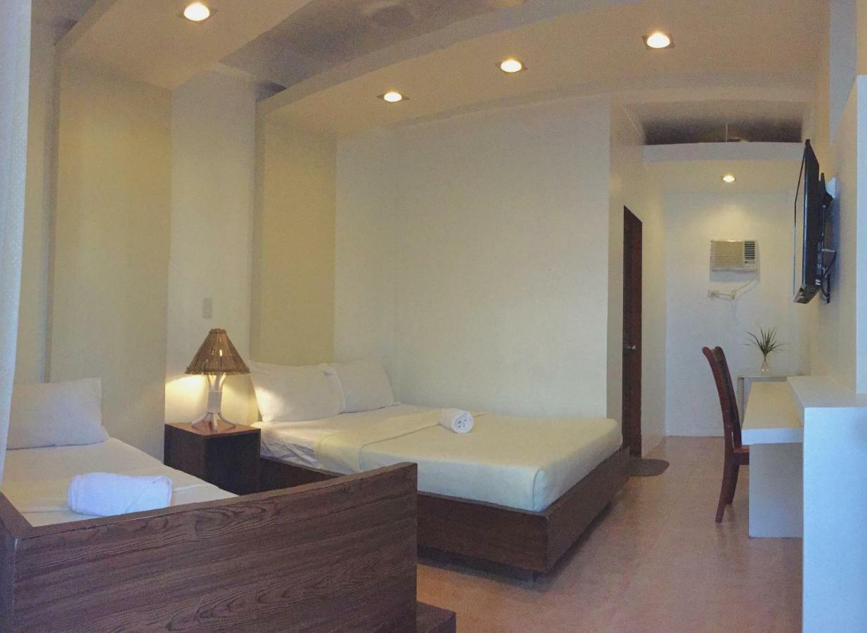 Seabird International Resort Balabag  Екстер'єр фото